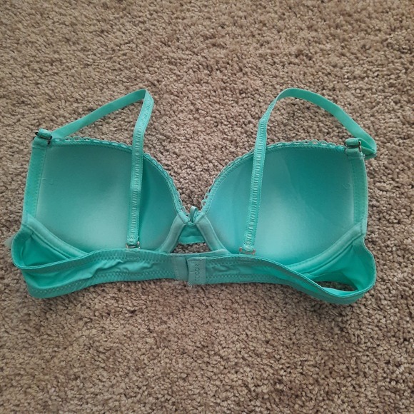 NWT Coobie 34 A Bra.. Padded Underwire, removable straps. - Picture 4 of 4